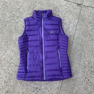 Patagonia women’s down vest